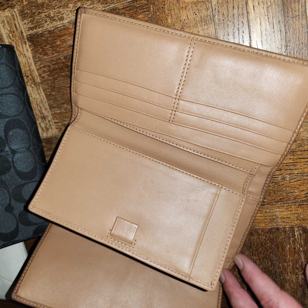 Coach Wallet Bundle - Picture 3 of 7